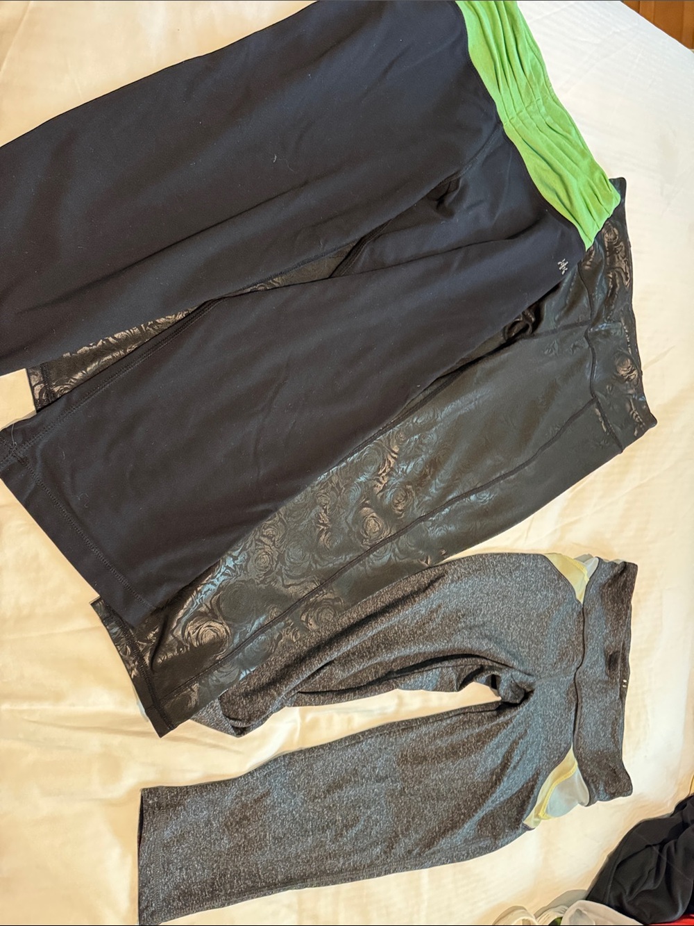 Kyodan Black Leggings with Green Fold-Over Waistband + 2 more size S
